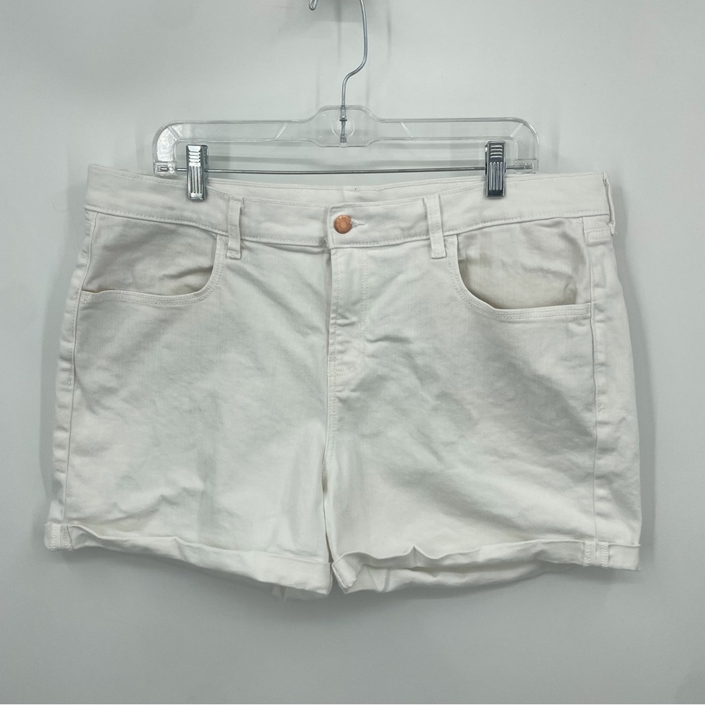 Old Navy Mid Rise Wow White Jean Shorts sz‎ 16 white calla lily